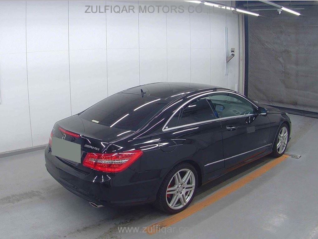 MERCEDES BENZ E CLASS 2009 Image 5