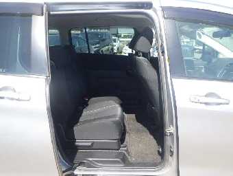 NISSAN LAFESTA 2018 Image 4