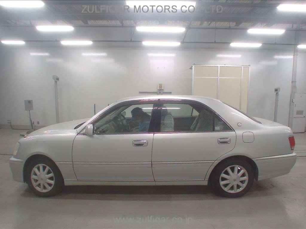 TOYOTA CROWN 2002 Image 4