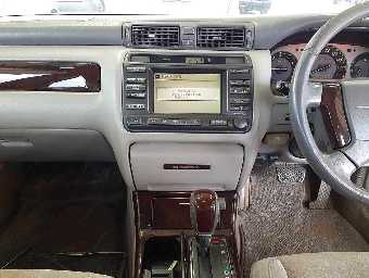 TOYOTA CROWN 2002 Image 9