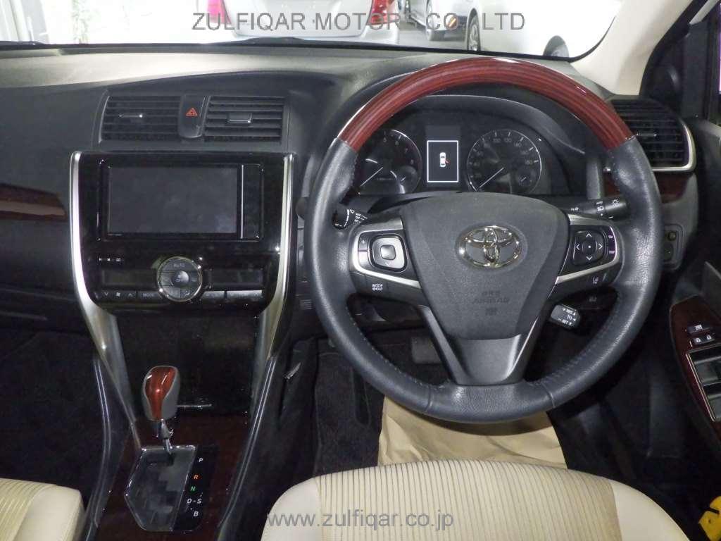 TOYOTA PREMIO 2020 Image 6