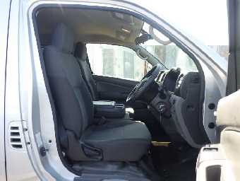 NISSAN NV350 CARAVAN 2018 Image 20