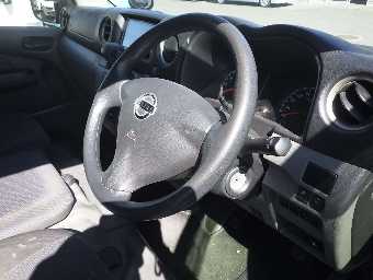 NISSAN NV350 CARAVAN 2018 Image 3