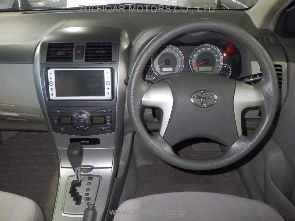 TOYOTA COROLLA AXIO 2010 Image 6