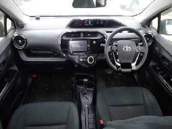 TOYOTA AQUA 2018 Image 3