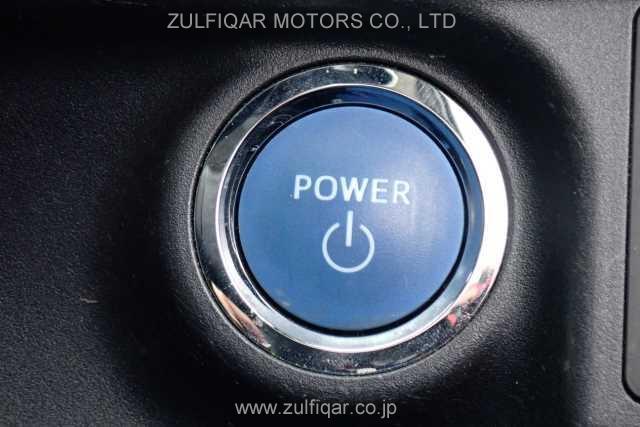 TOYOTA AQUA 2018 Image 10