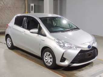 TOYOTA VITZ 2019 Image 3
