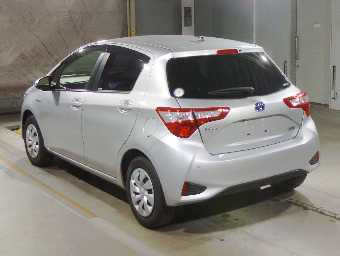TOYOTA VITZ 2019 Image 4