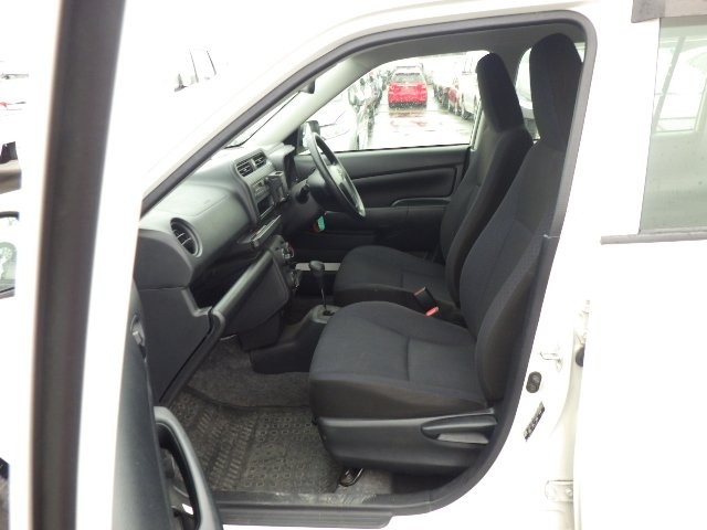 TOYOTA PROBOX 2018 Image 27