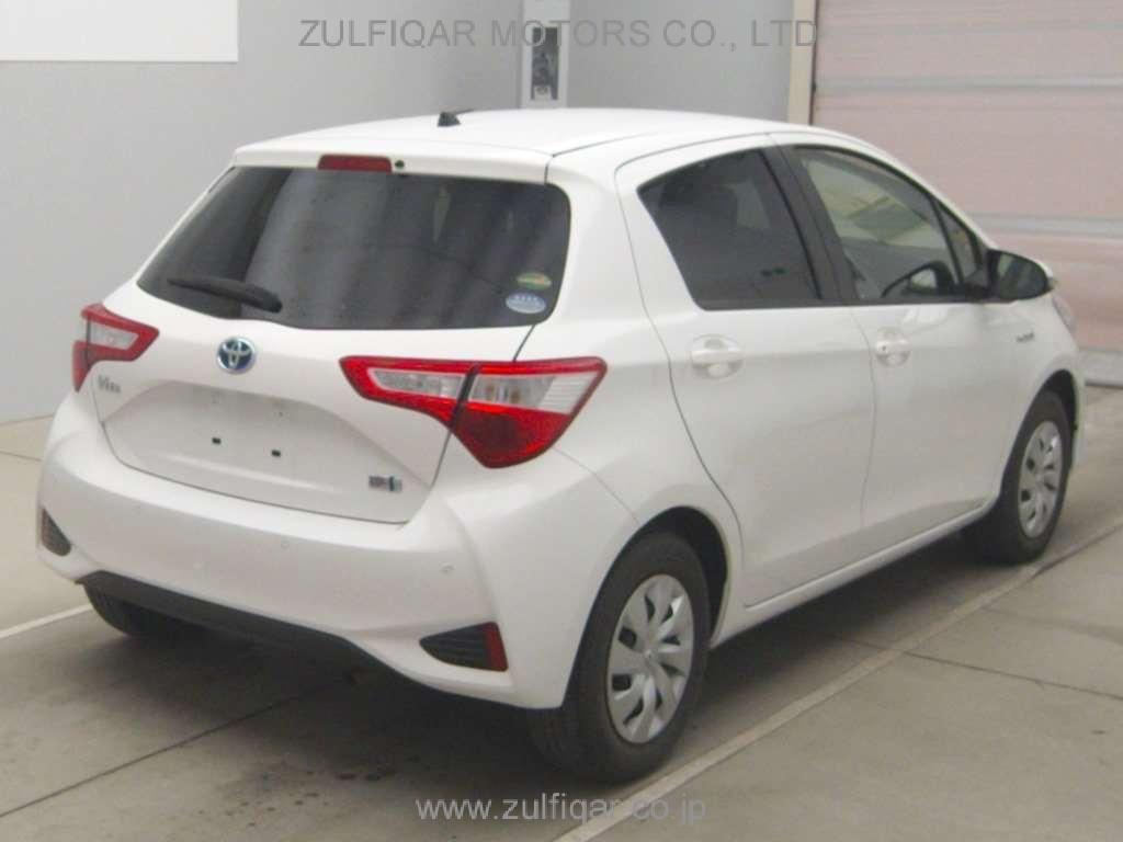 TOYOTA VITZ 2019 Image 2