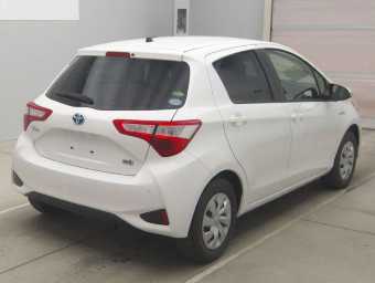 TOYOTA VITZ 2019 Image 2