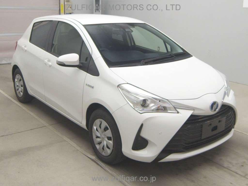 TOYOTA VITZ 2019 Image 3