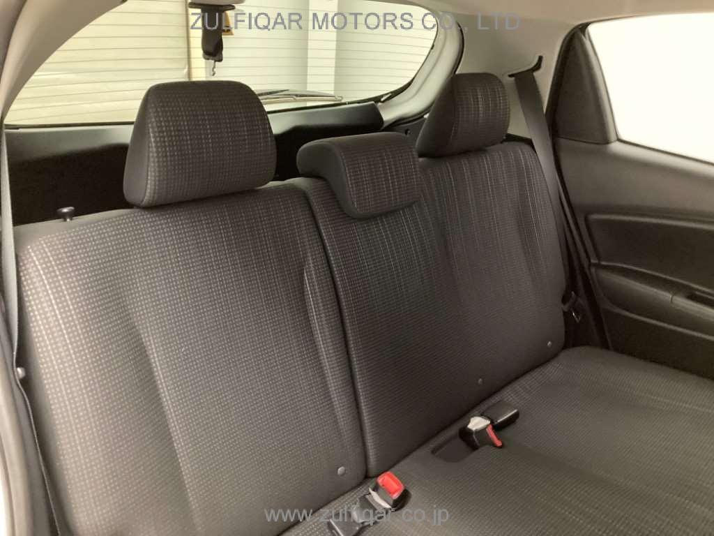 TOYOTA VITZ 2019 Image 7