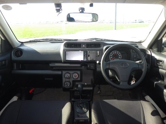 TOYOTA PROBOX 2018 Image 32