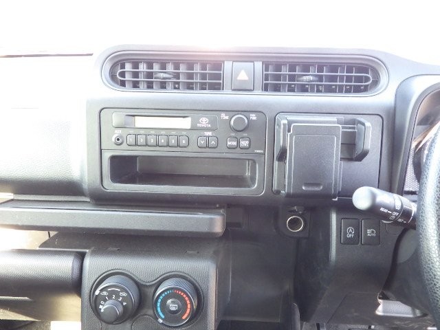 TOYOTA PROBOX 2018 Image 23