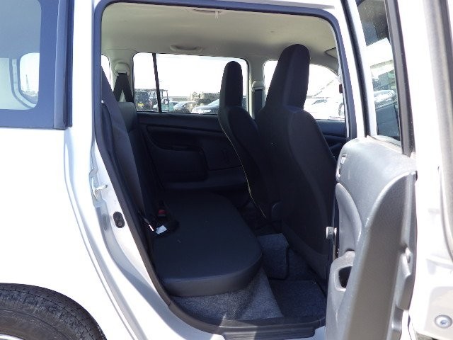 TOYOTA PROBOX 2018 Image 33