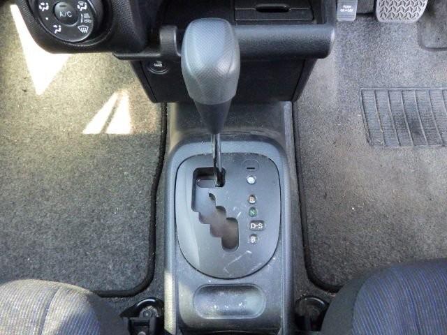 TOYOTA PROBOX 2018 Image 37