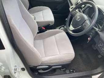 TOYOTA COROLLA AXIO 2017 Image 5