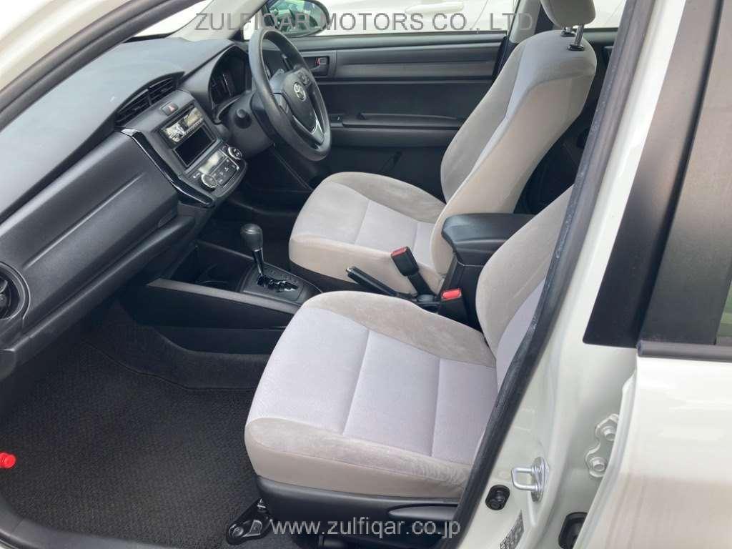 TOYOTA COROLLA AXIO 2017 Image 8