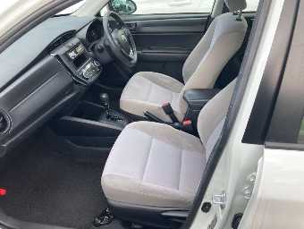 TOYOTA COROLLA AXIO 2017 Image 8