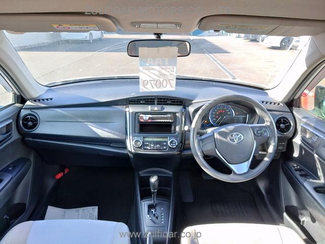 TOYOTA COROLLA AXIO 2017 Image 9