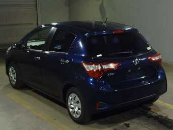 TOYOTA VITZ 2020 Image 4