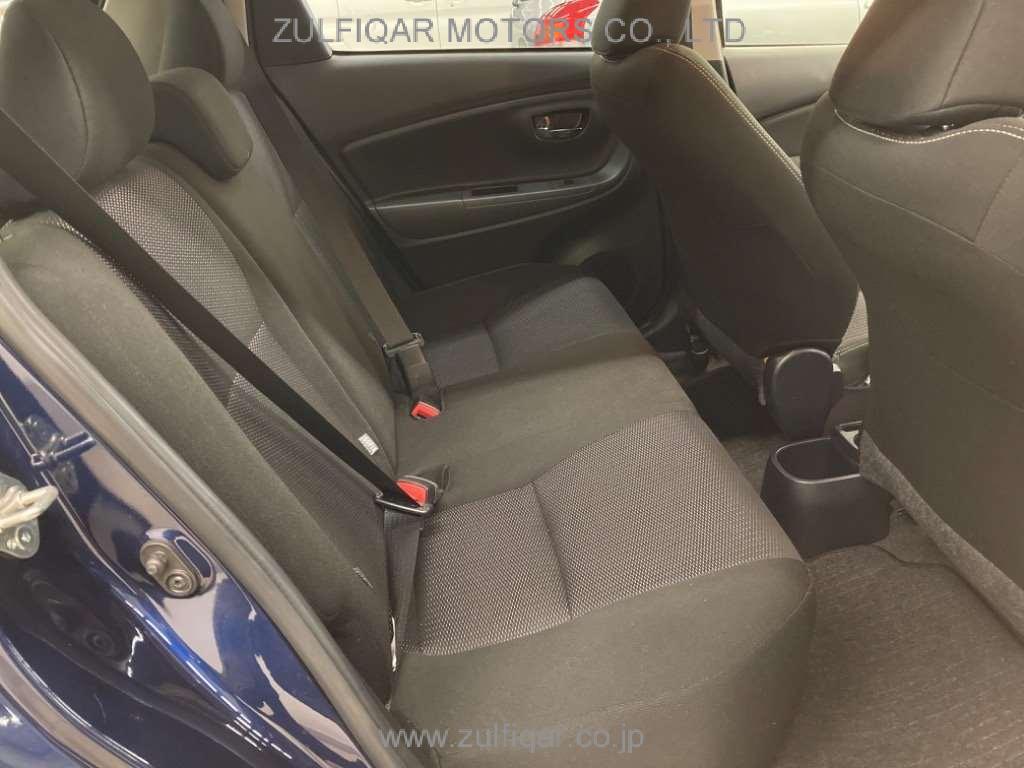 TOYOTA VITZ 2020 Image 7