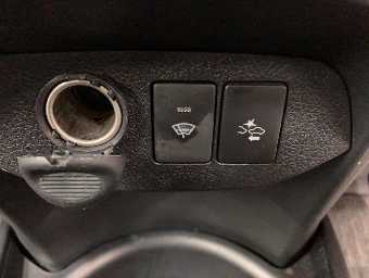 TOYOTA VITZ 2020 Image 10