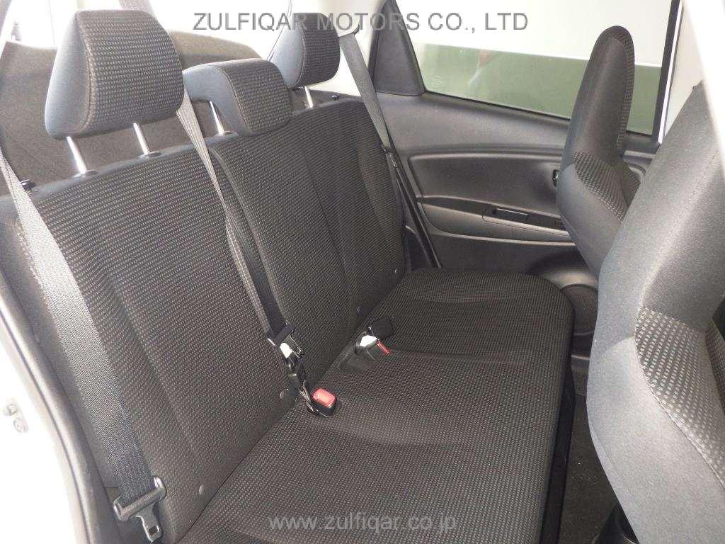 TOYOTA VITZ 2020 Image 7