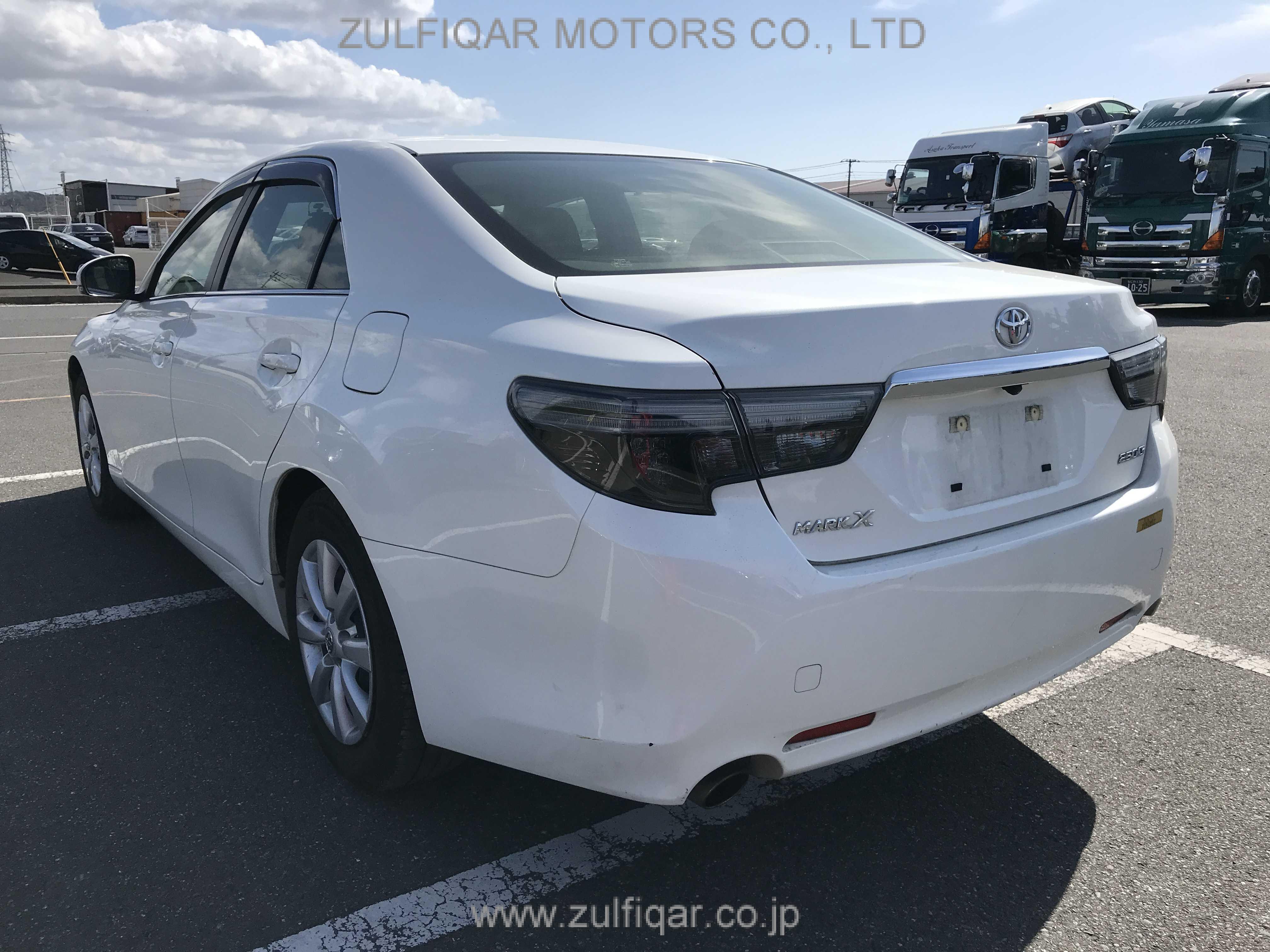 TOYOTA MARK X 2017 Image 22