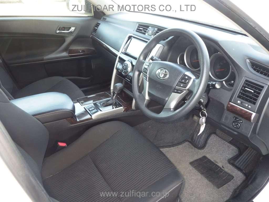 TOYOTA MARK X 2017 Image 5