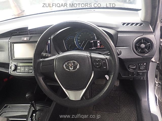 TOYOTA COROLLA AXIO 2015 Image 8