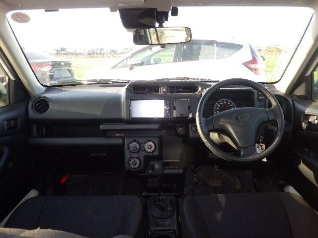 TOYOTA PROBOX 2018 Image 21