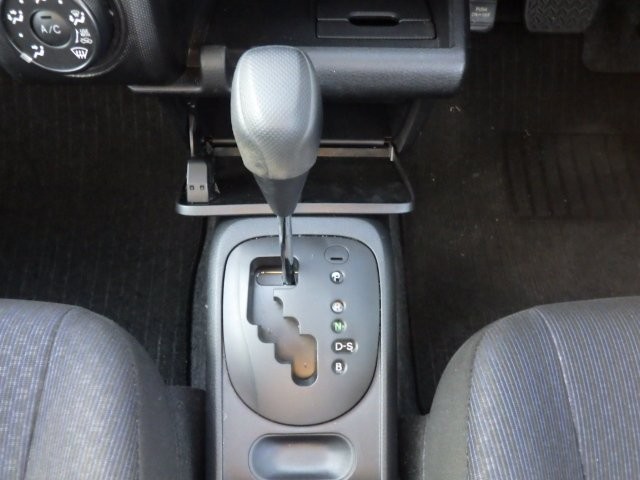 TOYOTA PROBOX 2018 Image 24