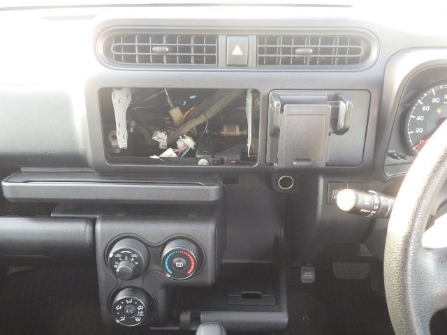 TOYOTA PROBOX 2018 Image 25