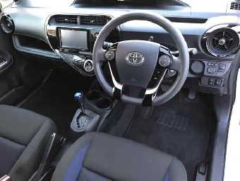 TOYOTA AQUA 2019 Image 3