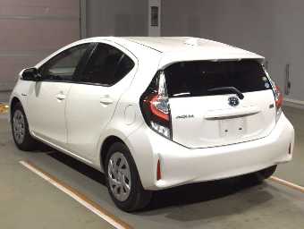 TOYOTA AQUA 2019 Image 4