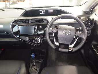 TOYOTA AQUA 2019 Image 6