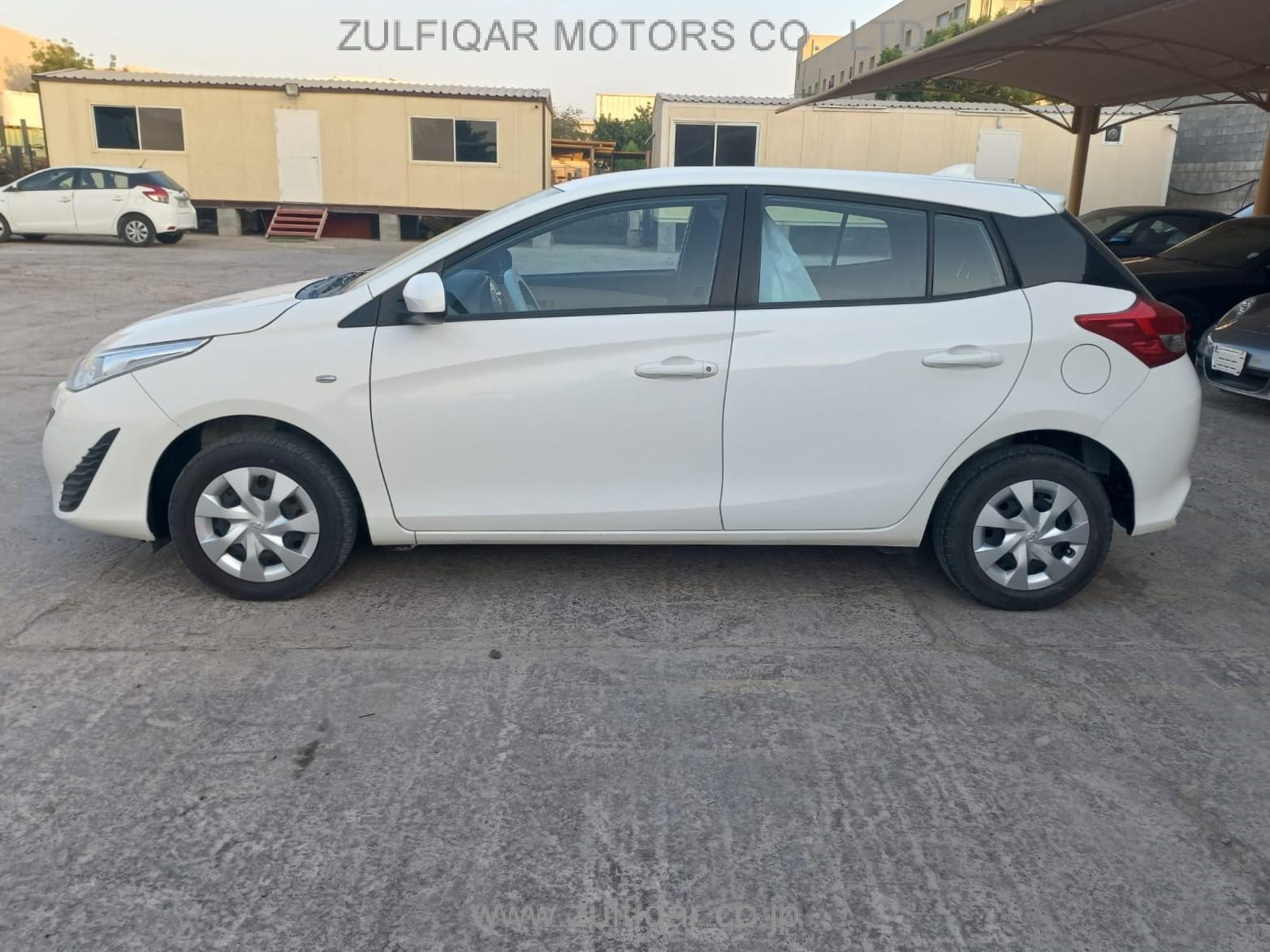 TOYOTA YARIS 2019 Image 2