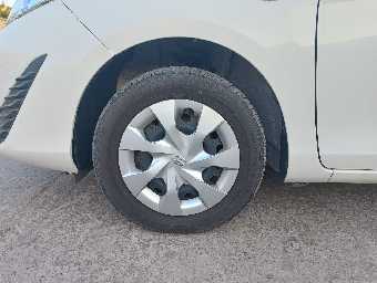 TOYOTA YARIS 2019 Image 14