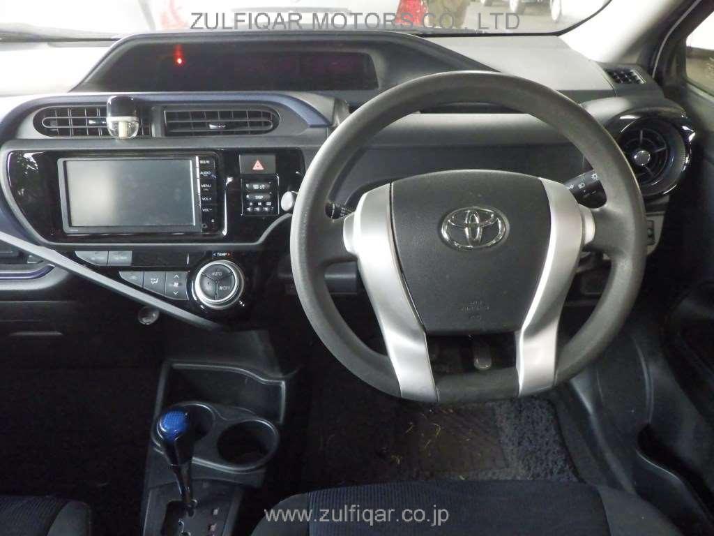 TOYOTA AQUA 2016 Image 6