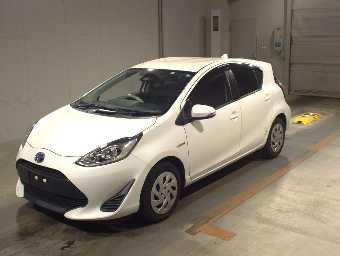 TOYOTA AQUA 2017 Image 1