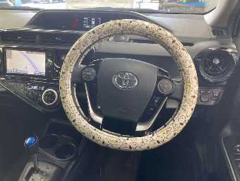 TOYOTA AQUA 2017 Image 6