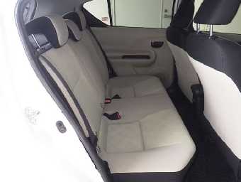 TOYOTA AQUA 2014 Image 5