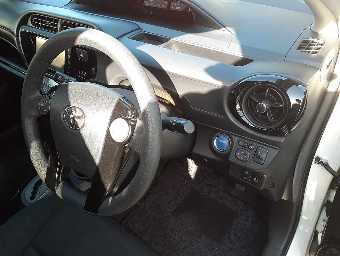 TOYOTA AQUA 2016 Image 7