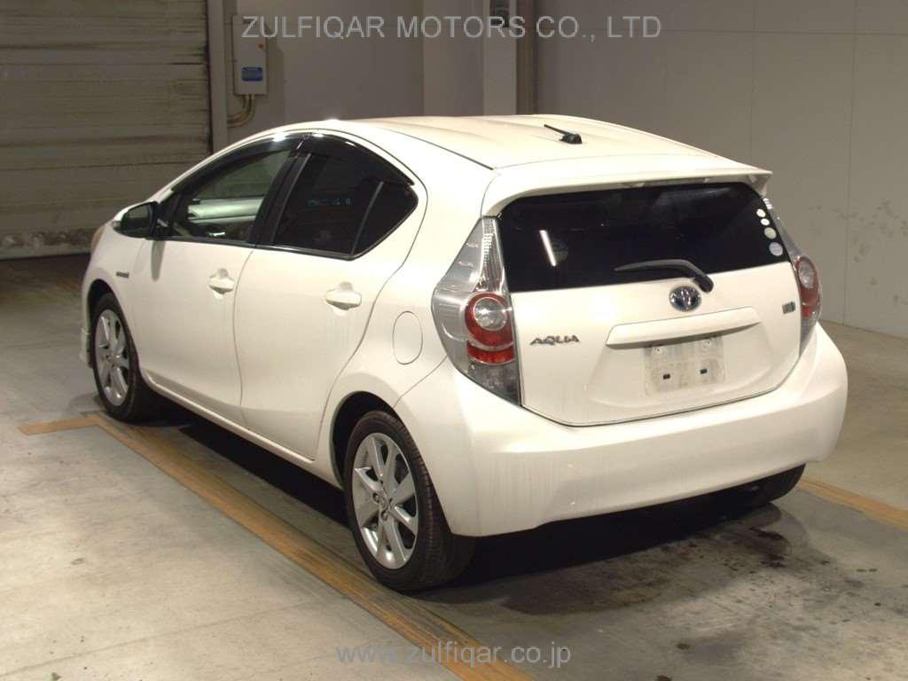 TOYOTA AQUA 2012 Image 4