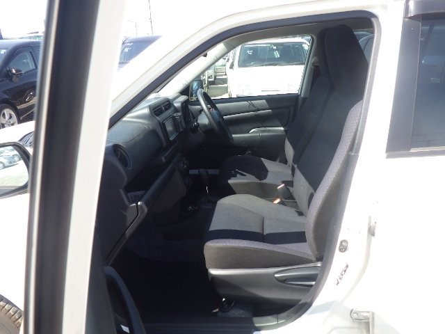 TOYOTA PROBOX 2018 Image 32