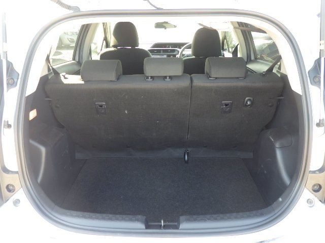 TOYOTA AQUA 2018 Image 22