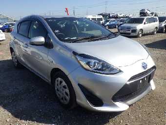 TOYOTA AQUA 2018 Image 25