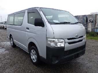 TOYOTA HIACE 2018 Image 2